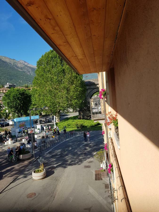 Appartamento Au Coeur Du Bourg Cir Vda Lt Aosta 0348 Esterno foto